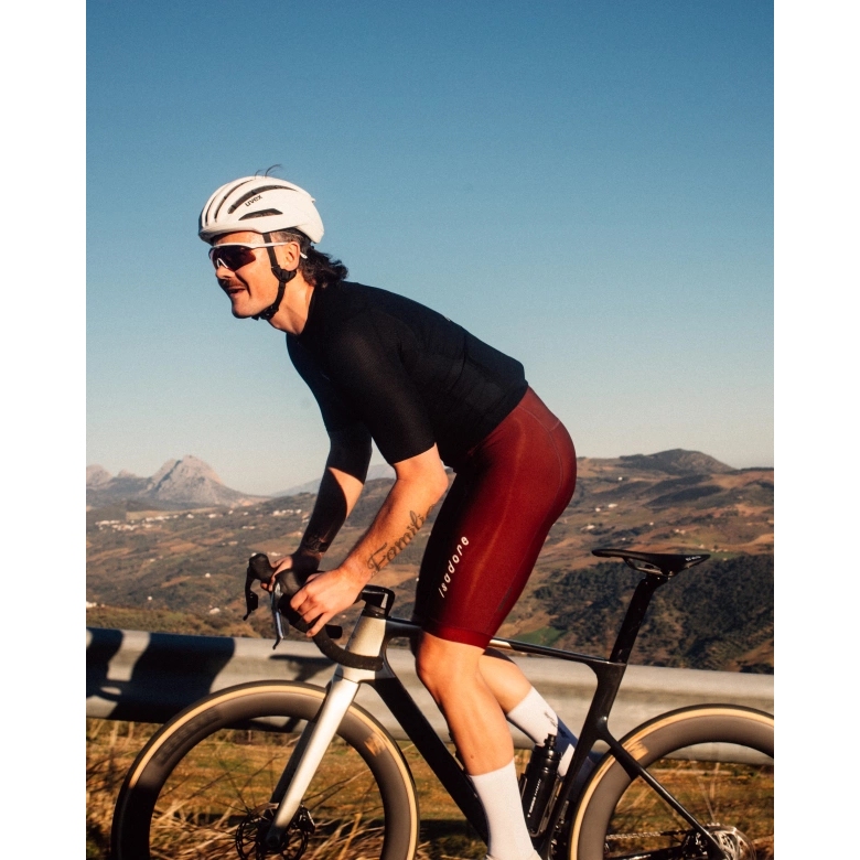 Isadore Debut Bib Shorts Sサイズ Isadore Debut Bib Shorts Men - Salute | BIKE24