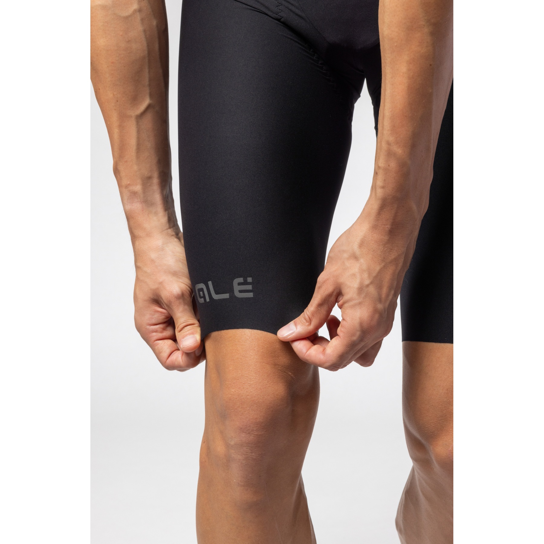 Alé R-EV1 Speedfondo Light Bib Shorts Men - black | BIKE24