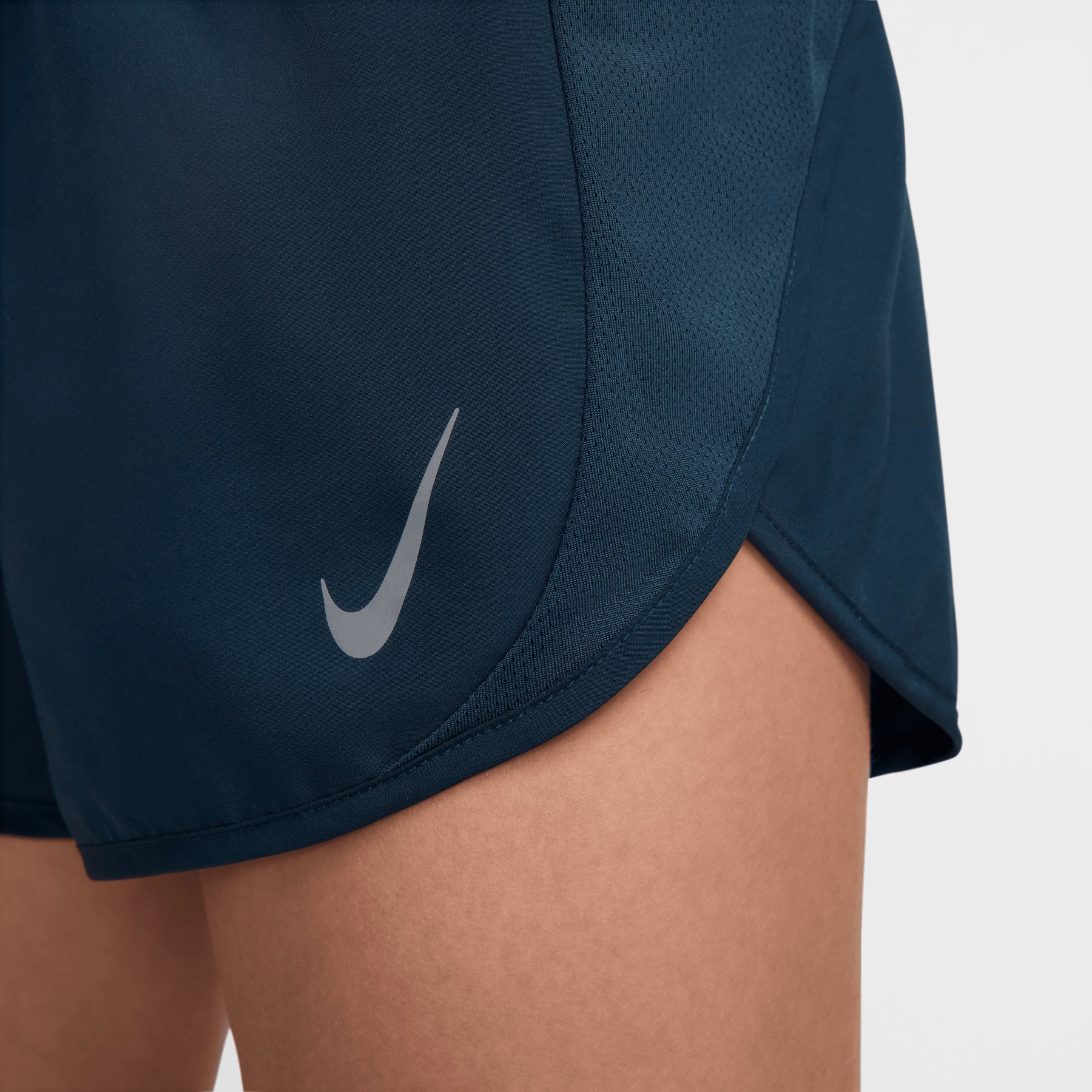 Nike Dri Fit Tempo Race Running Shorts Women armory navy reflective silver DD5935 478