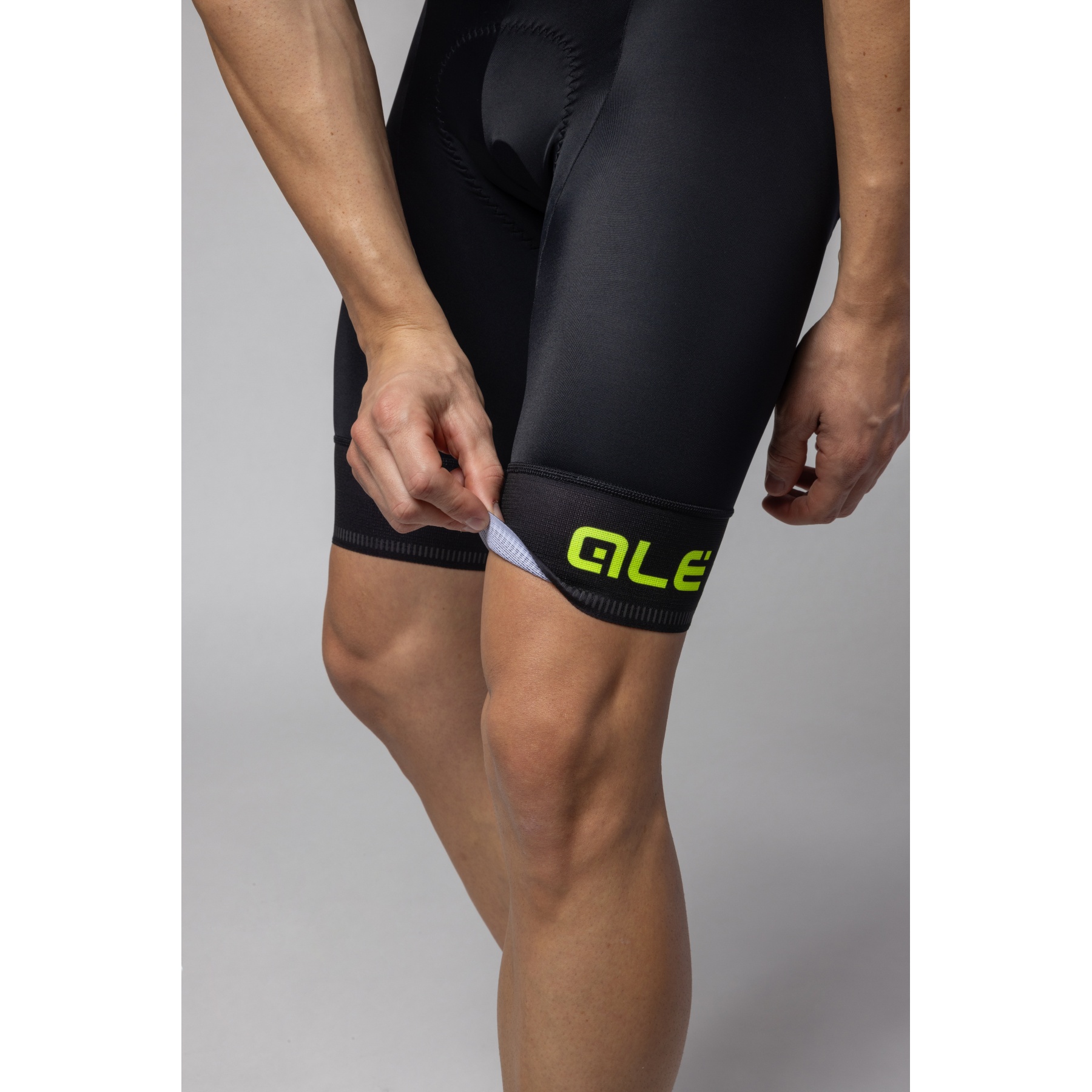 Alé Short Cycliste Bretelles Homme - Cuissard Compression - Pad Confort 4H