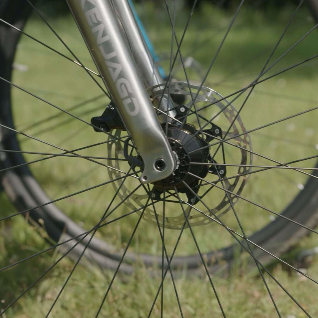 Mozzo Dinamo Per Bici SP PL-7 &ndash; 28 Fori &ndash; Freno A Disco Center Lock