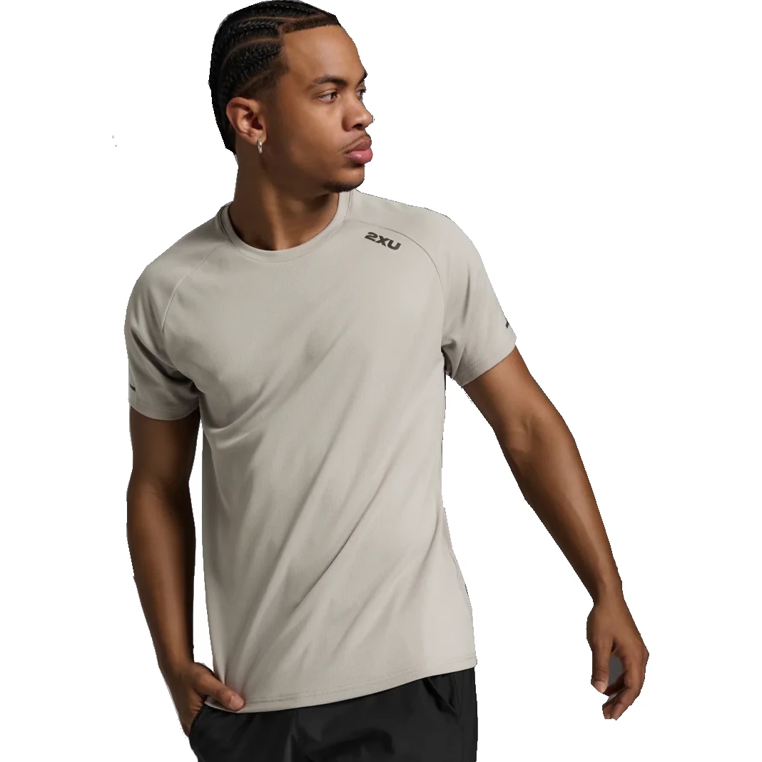 Kuva: 2XU Aero Tee Men - carbon/black reflective