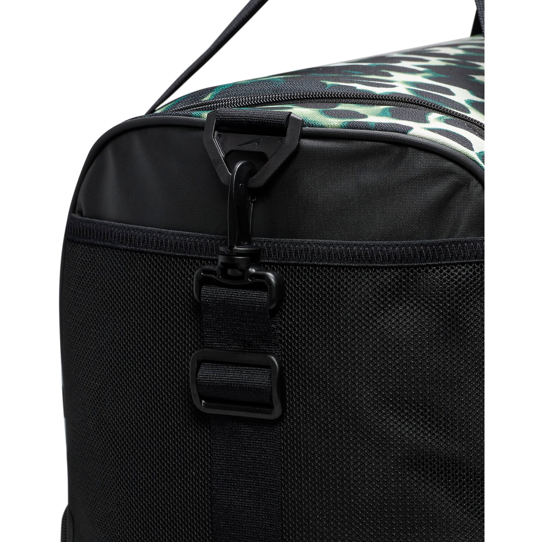 Nike Brasilia Training Medium Duffle Bag, Black/Black/White, Medium, Nike Brasilia  Medium Duffel - 9.0 : : Sports & Outdoors