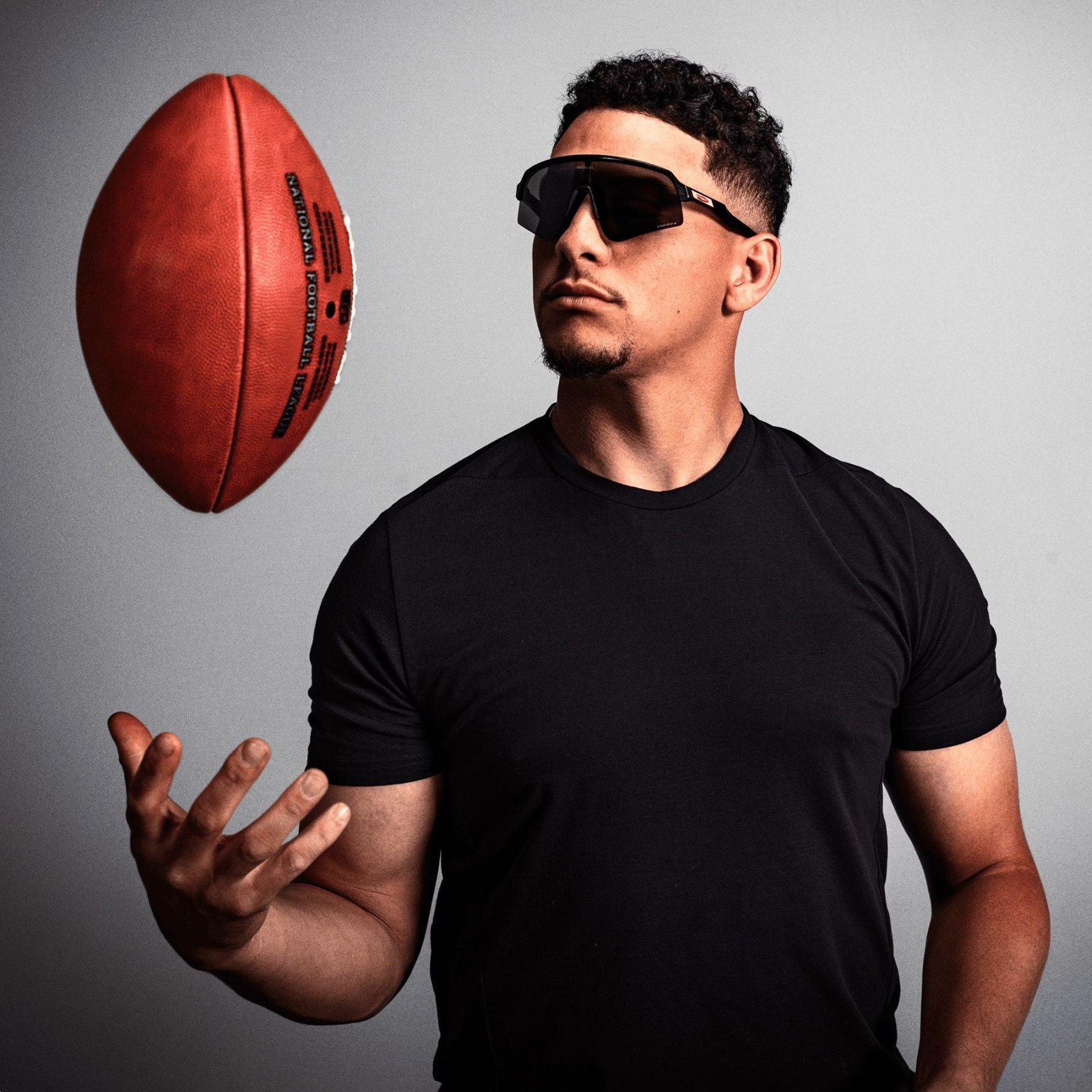 Oakley Sutro Lite Sweep Glasses - Patrick Mahomes II Collection