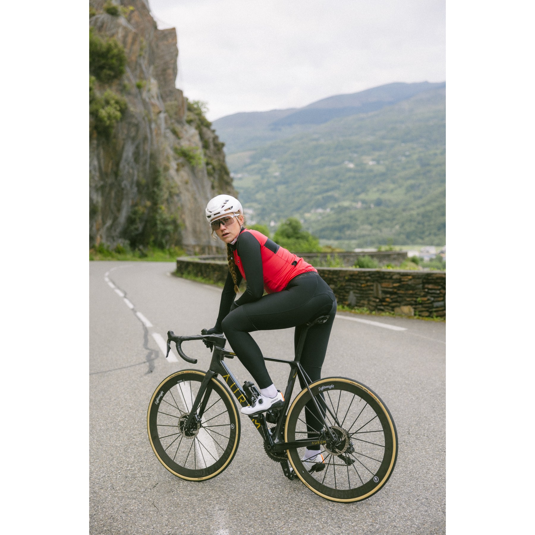 Etxeondo Chaqueta Mujer - 76 - Rojo/Negro | BIKE24