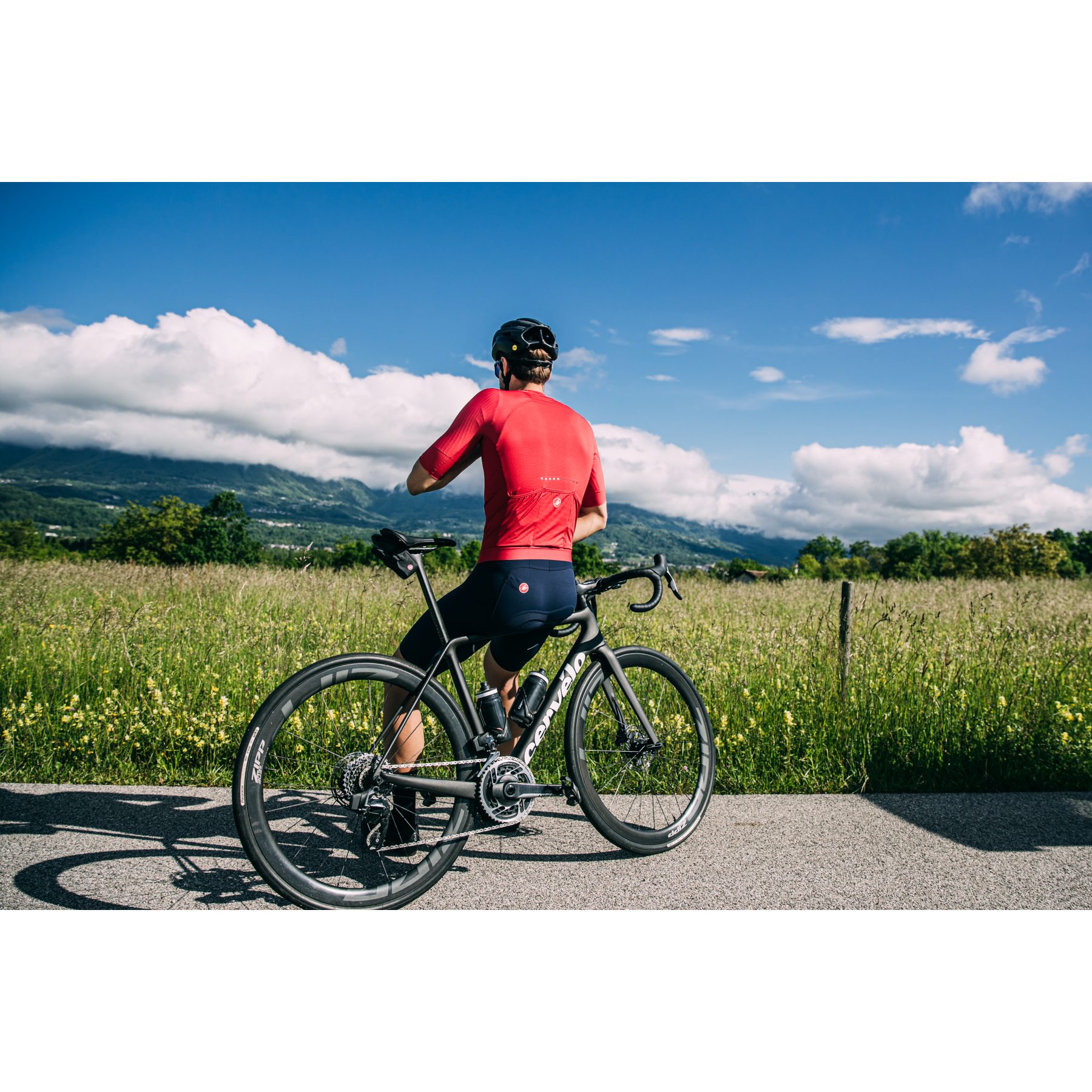 Castelli Aero Race 7.0 Jersey Men - light black 085 | BIKE24