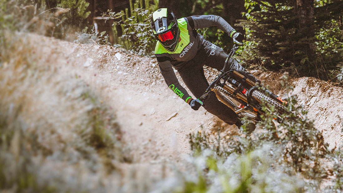 O'Neal – MTB-specific Apparel, Body Armour, Helmets and Bike Accessories