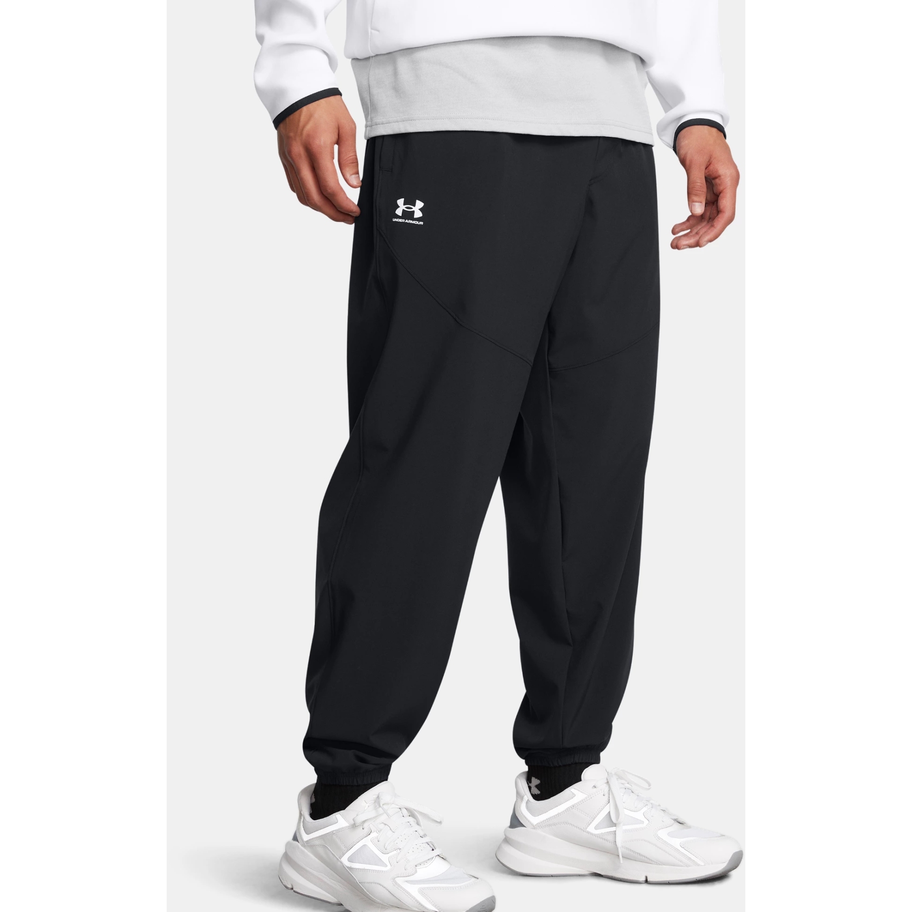 Under Armour UA Vibe Woven Joggers Men Black White BIKE24