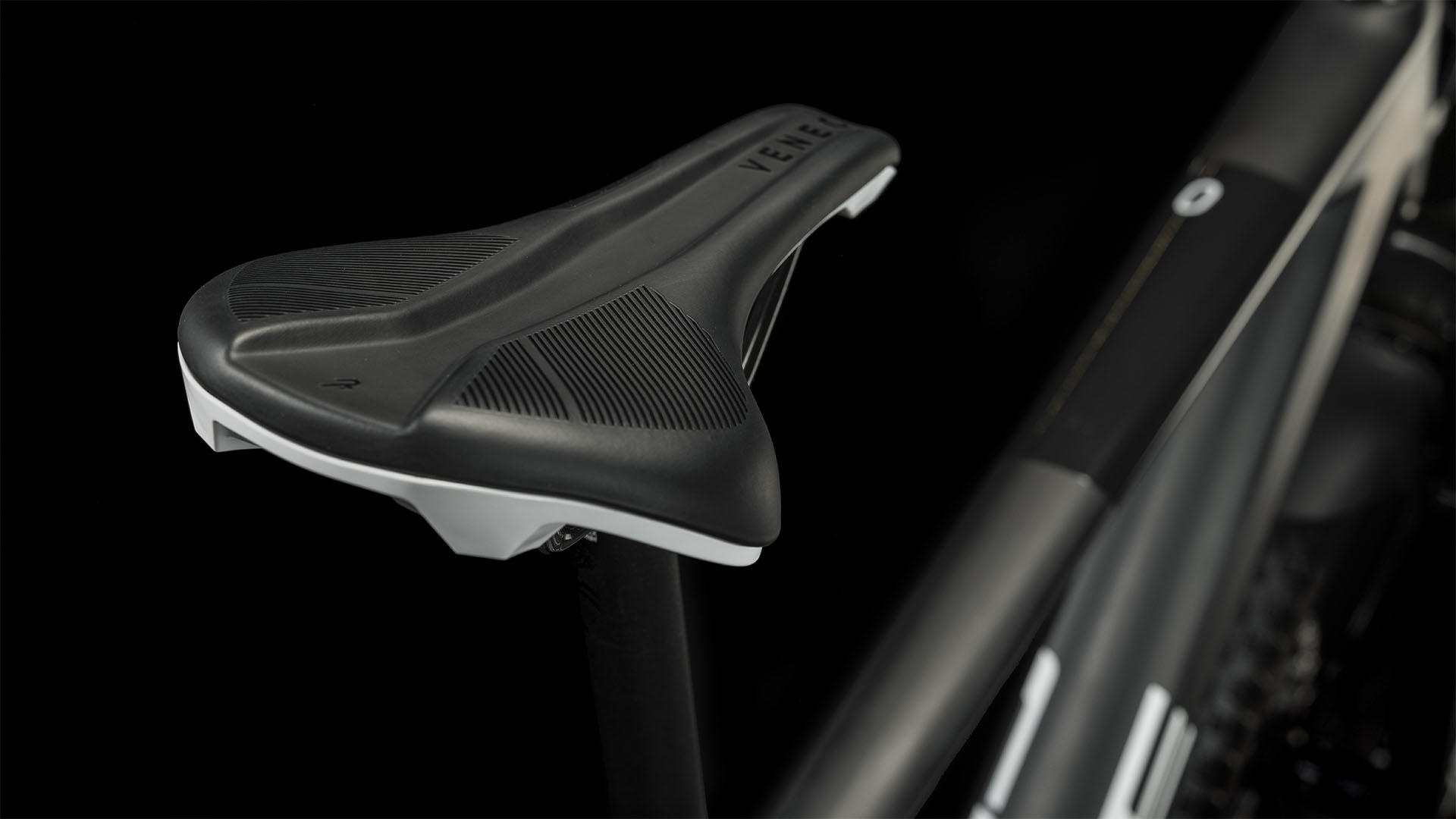 cube reaction carbon hardtail