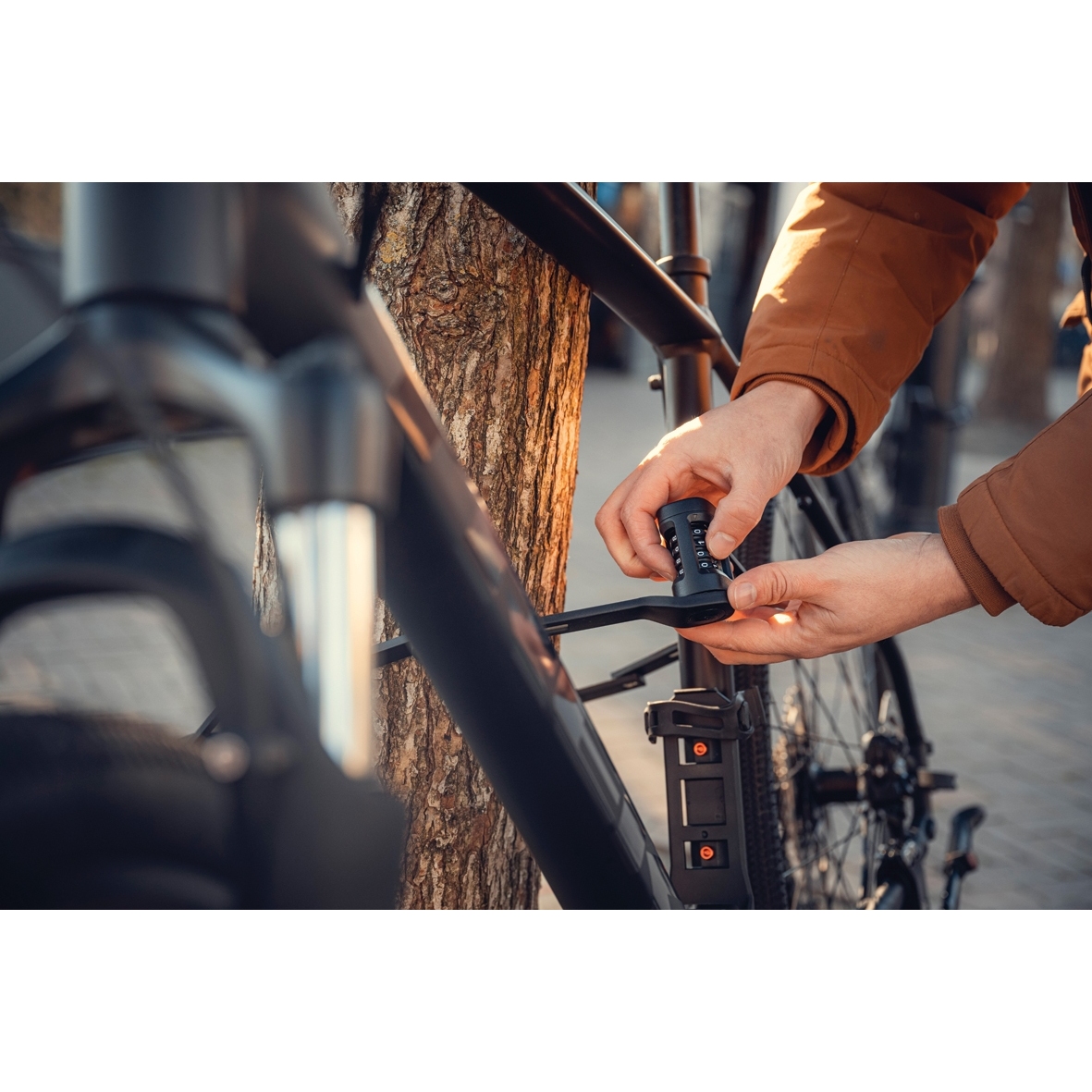 Antivol Pliant AXA Fold 100 – 100 Cm X 7 Mm, Sécurité Niveau 9, Verrouillage Automatique, Support Cadre, Pour Vélo Et Trottinette