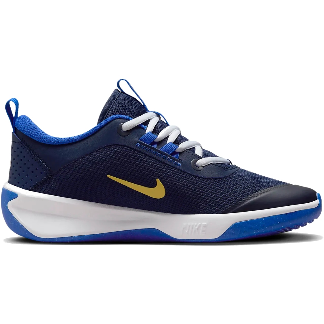 Nike Omni Multi Court Hallenschuhe fur altere Kinder midnight navy hyper royal saturn DM9027 404