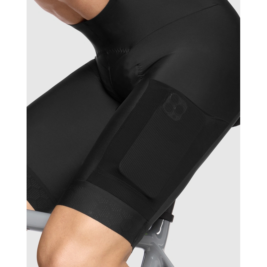 ASSOS TACTICA GRAVEL BIB SHORTS T5 新品 Assos TACTICA KIESKÄFER T5 Gravel Fietsshort met Bretels Heren
