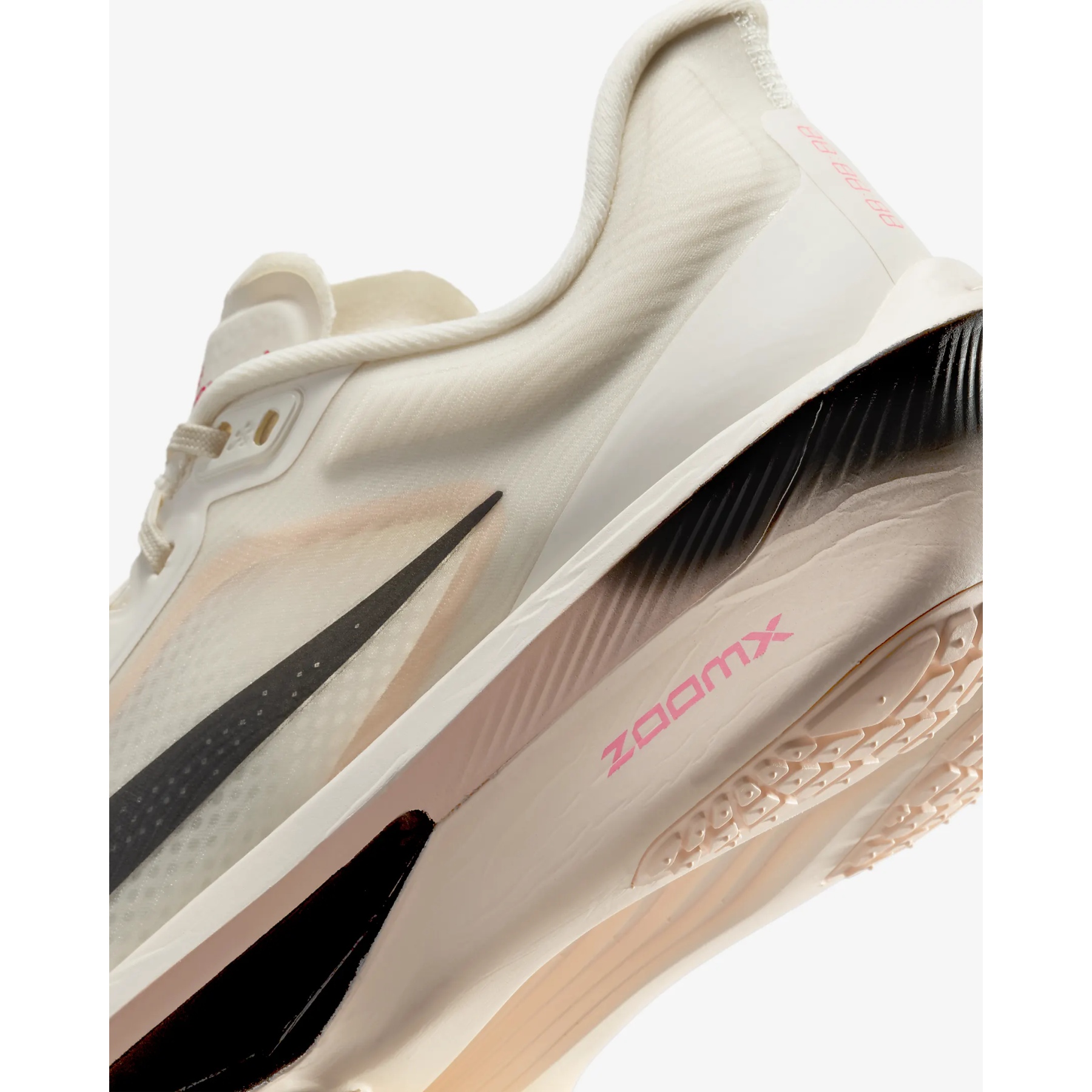 ◆正規品◆NIKE ZOOM FLY 6 PALE IVORY BLACK(W)◆関税込◆人気 nike-zoom-fly-6-running-shoes-