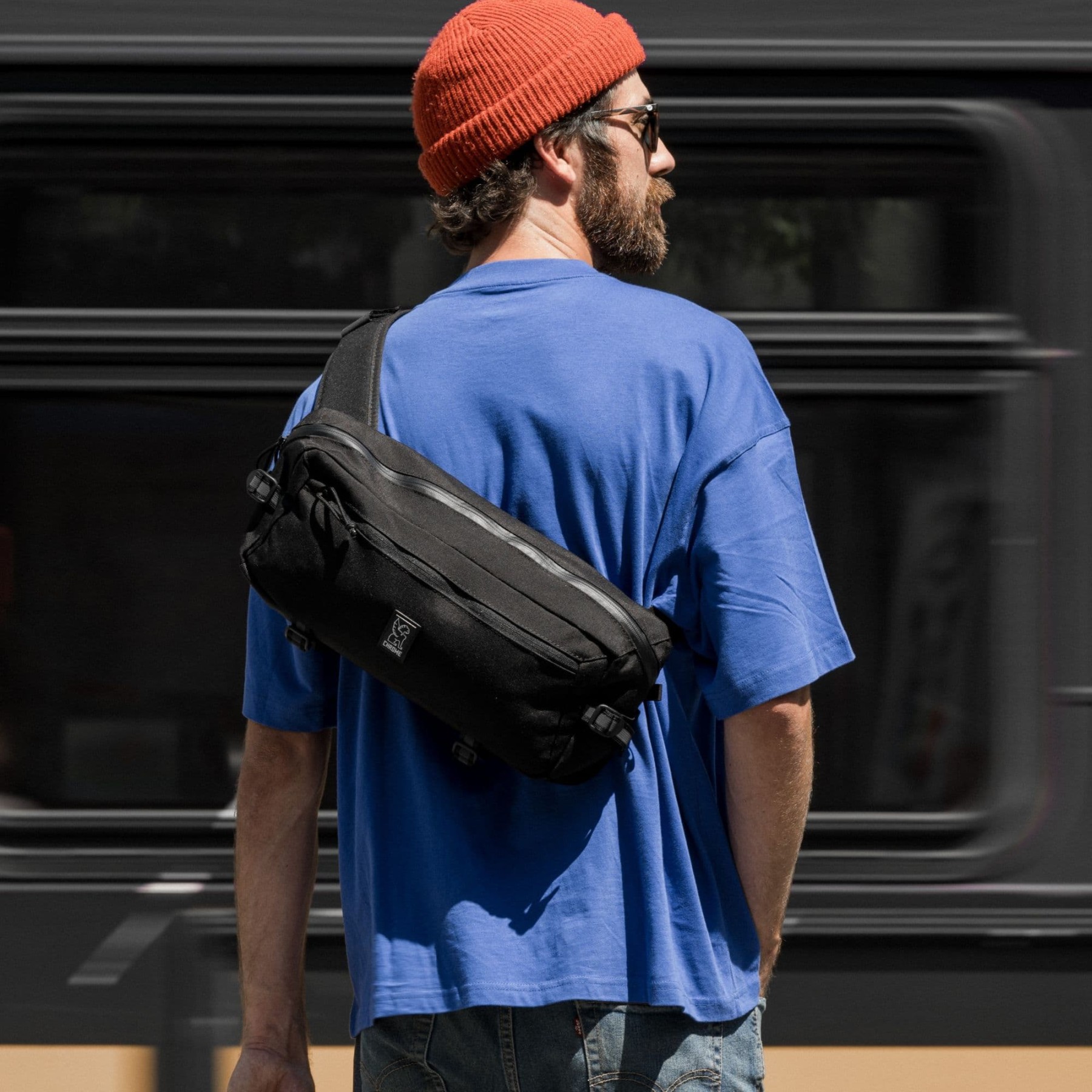 CHROME Kadet Sling Bag - 9L - Steel Blue | BIKE24
