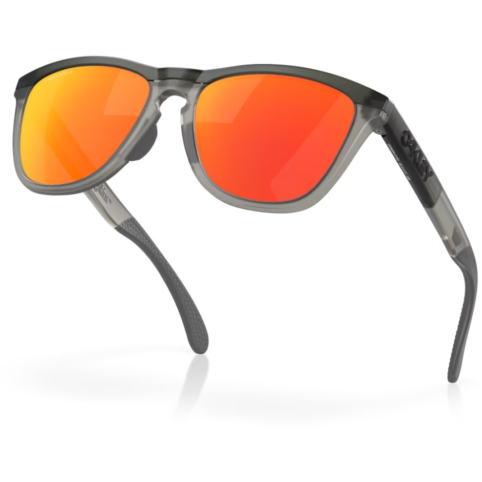  Oakley OO9284 Frogskins Range Round Sunglasses, Brown