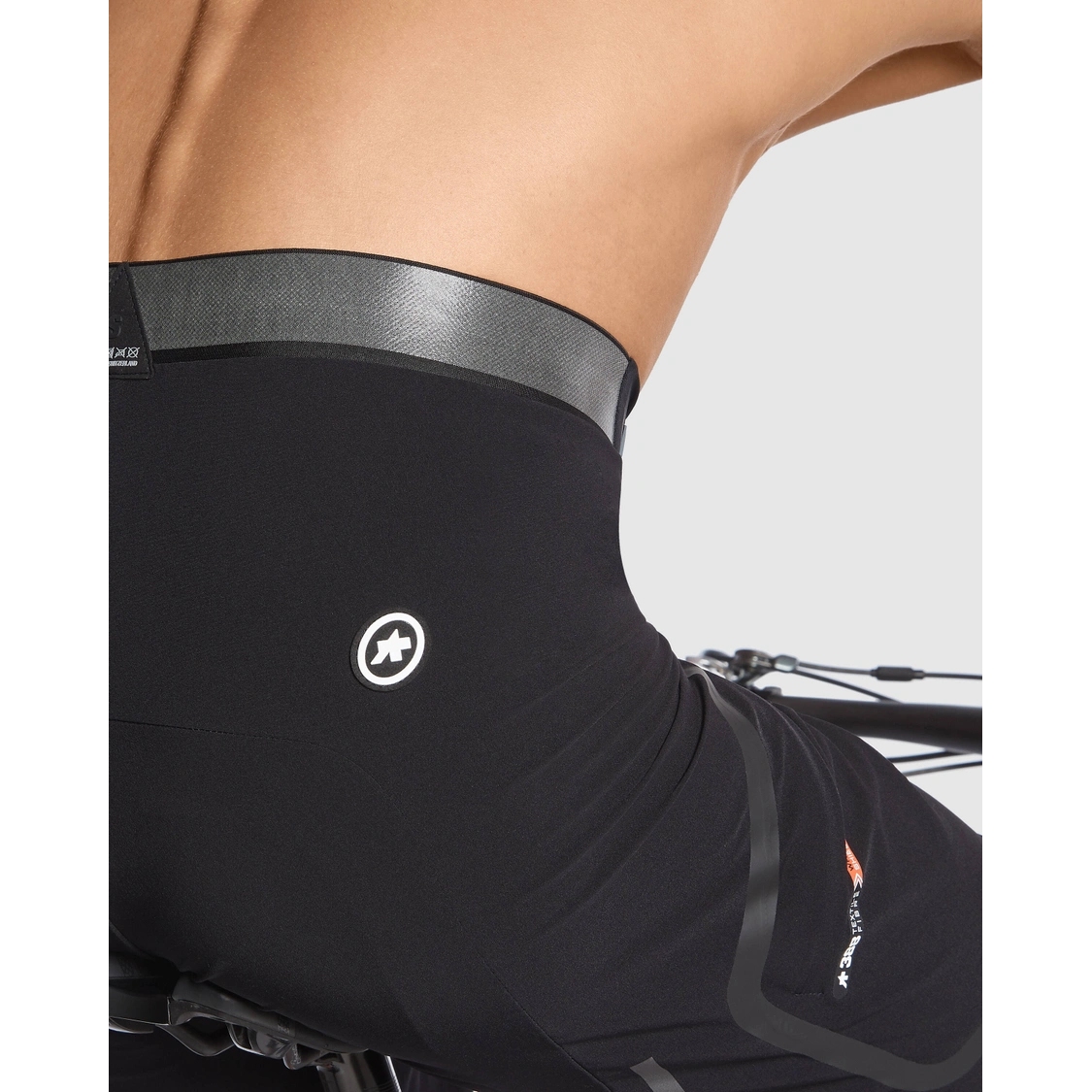 Assos TRAIL TACTICA T3 Cargo Shorts Men - black series | BIKE24