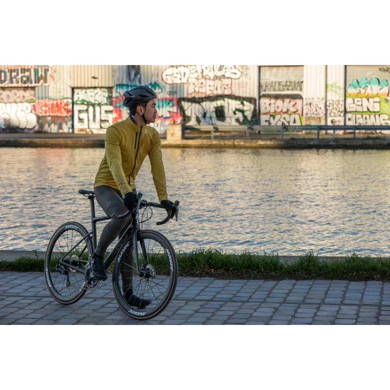 4-6 personen zelt Wasserdichtes aufblasbares Zelt, Oxford-Campingzelt for 4–6 Personen, tragbares aufblasbares mit Kaminöffnung, integriertem Luft-Aufblaszelt, winddichtes Aufblaszelt for Wandern am Strand Sport & Freizeit Verglasung: Clipverglasung LENGTH:192 IN BQ 48 (Summer 2014)