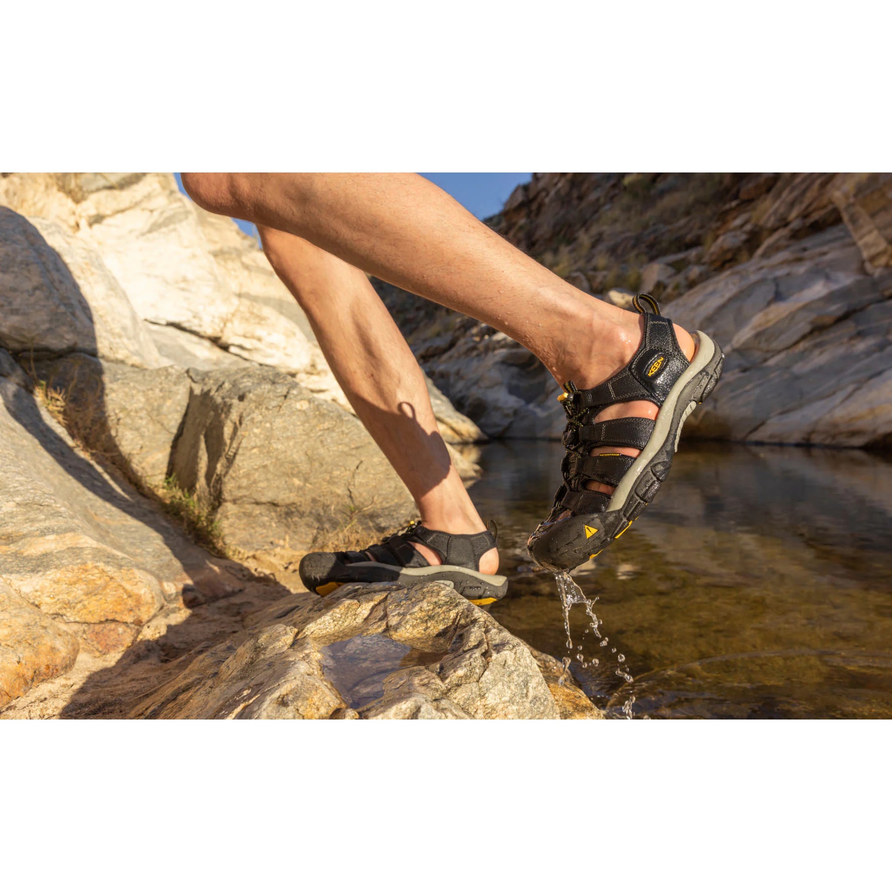 KEEN Newport H2 Sandals Men - Raven/Aluminum | BIKE24