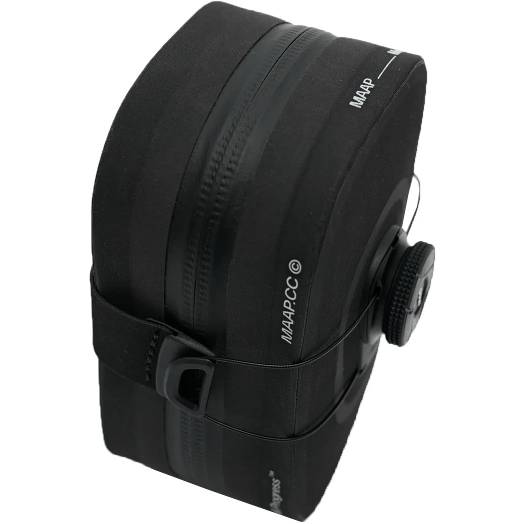 MAAP Shield Satteltasche - Groß 0.5L - schwarz | BIKE24