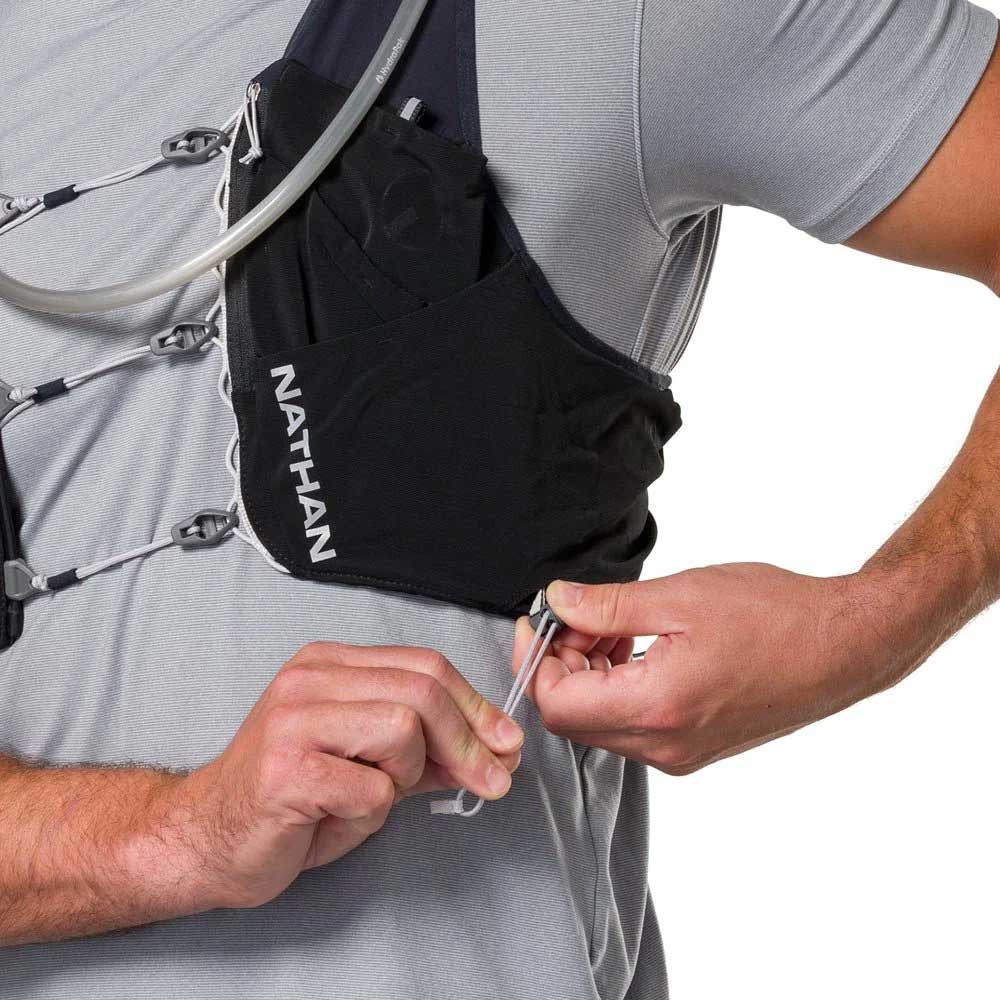 Gilet de course/sac d'hydratation Nathan TrailMix. 7 L (7 litres) pour