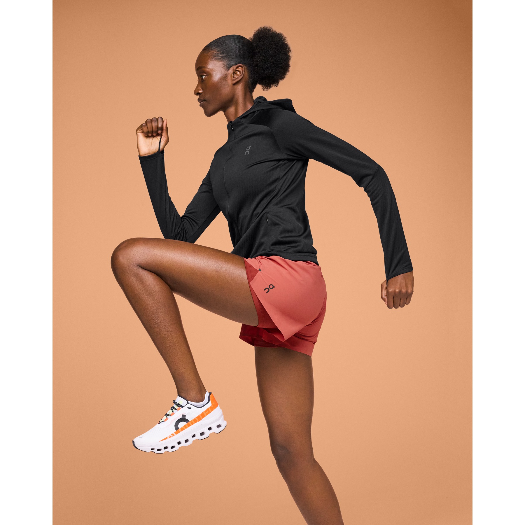 On Climate Zip Hoodie Women - Black | BIKE24