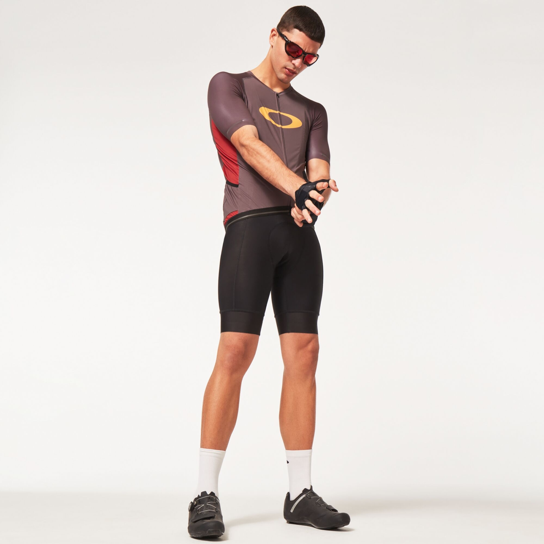 Oakley on sale icon shorts