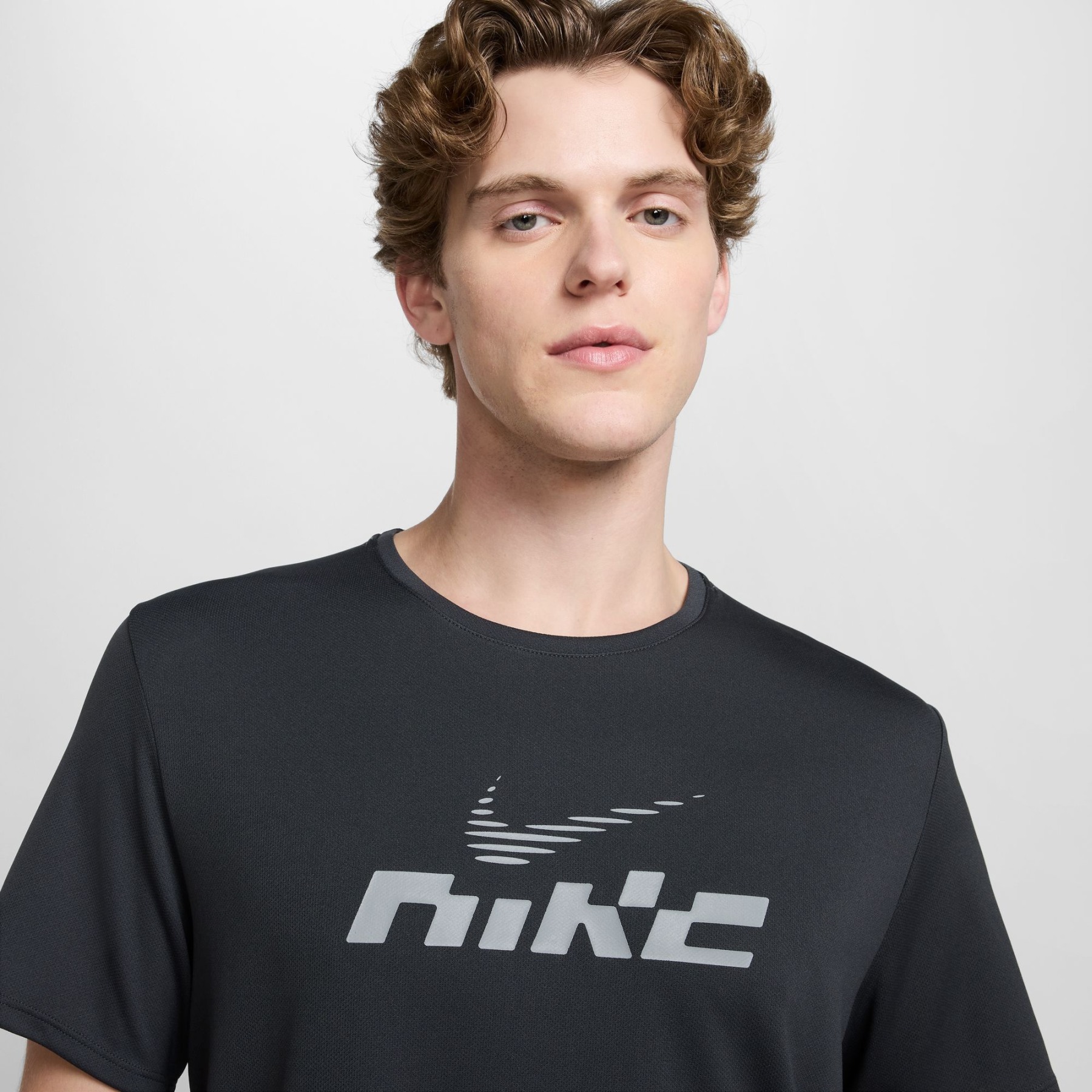 nike reflective shirt