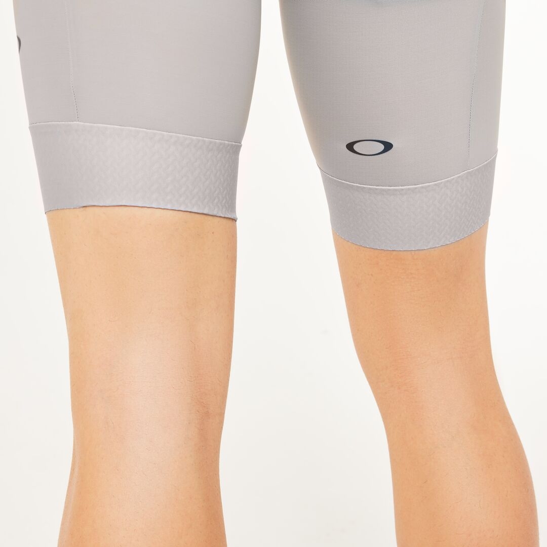 Oakley Icon Classic 2.0 Bib Shorts Men - Cement | BIKE24
