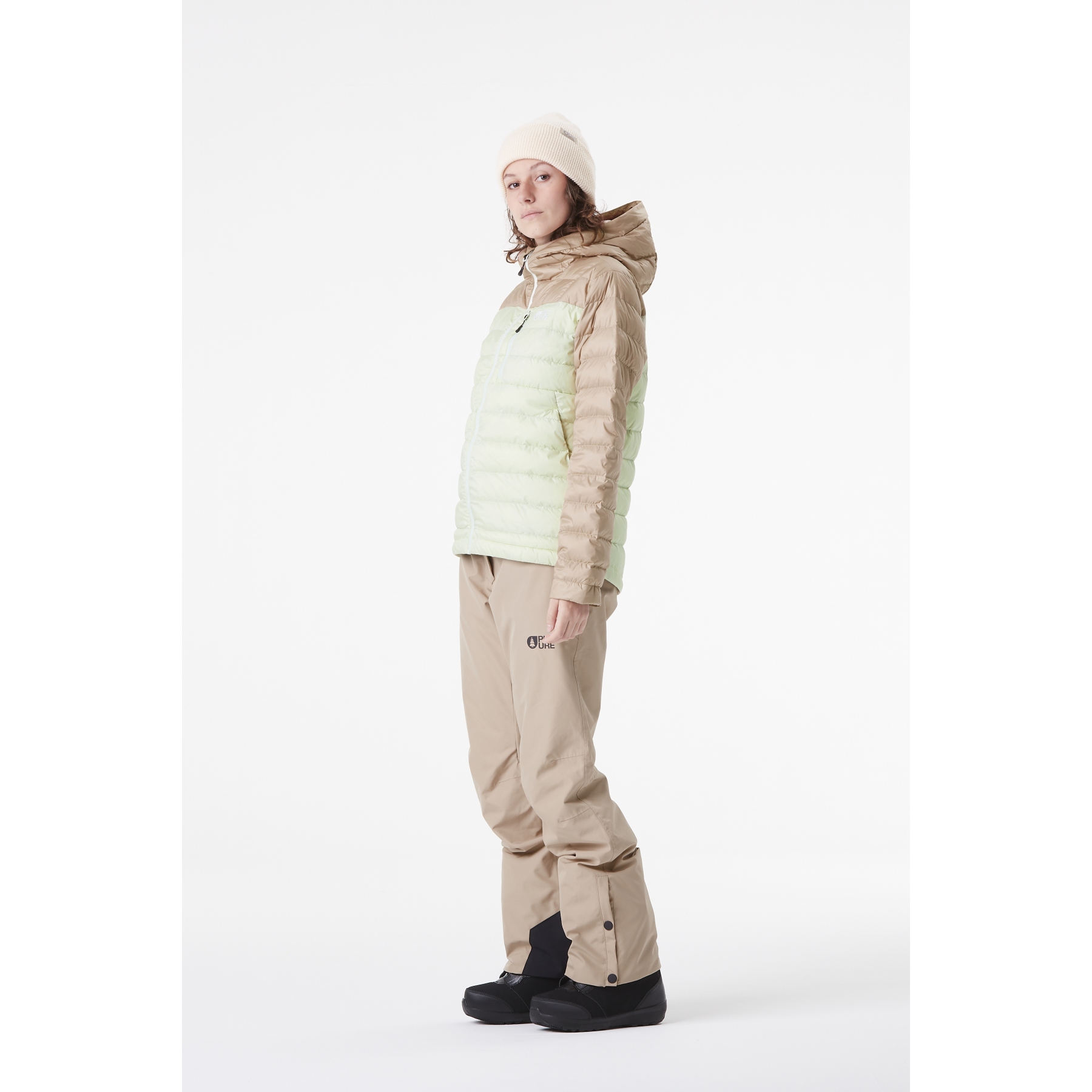★DUVETICA★ Fimor Light Cream Women's Down Jacket V-24F-VDD W-CREMA Woman: Quilted-vinyl down bomber jacket | Diesel