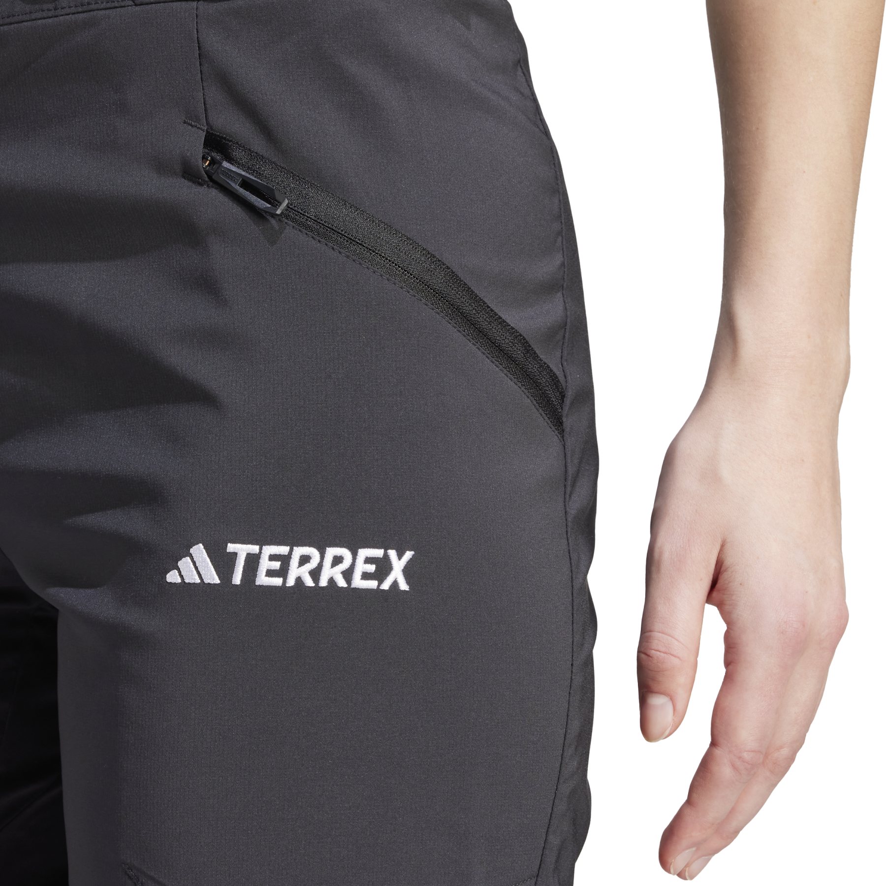adidas TERREX Xperior Mid Shorts Women - black IP4832 | BIKE24