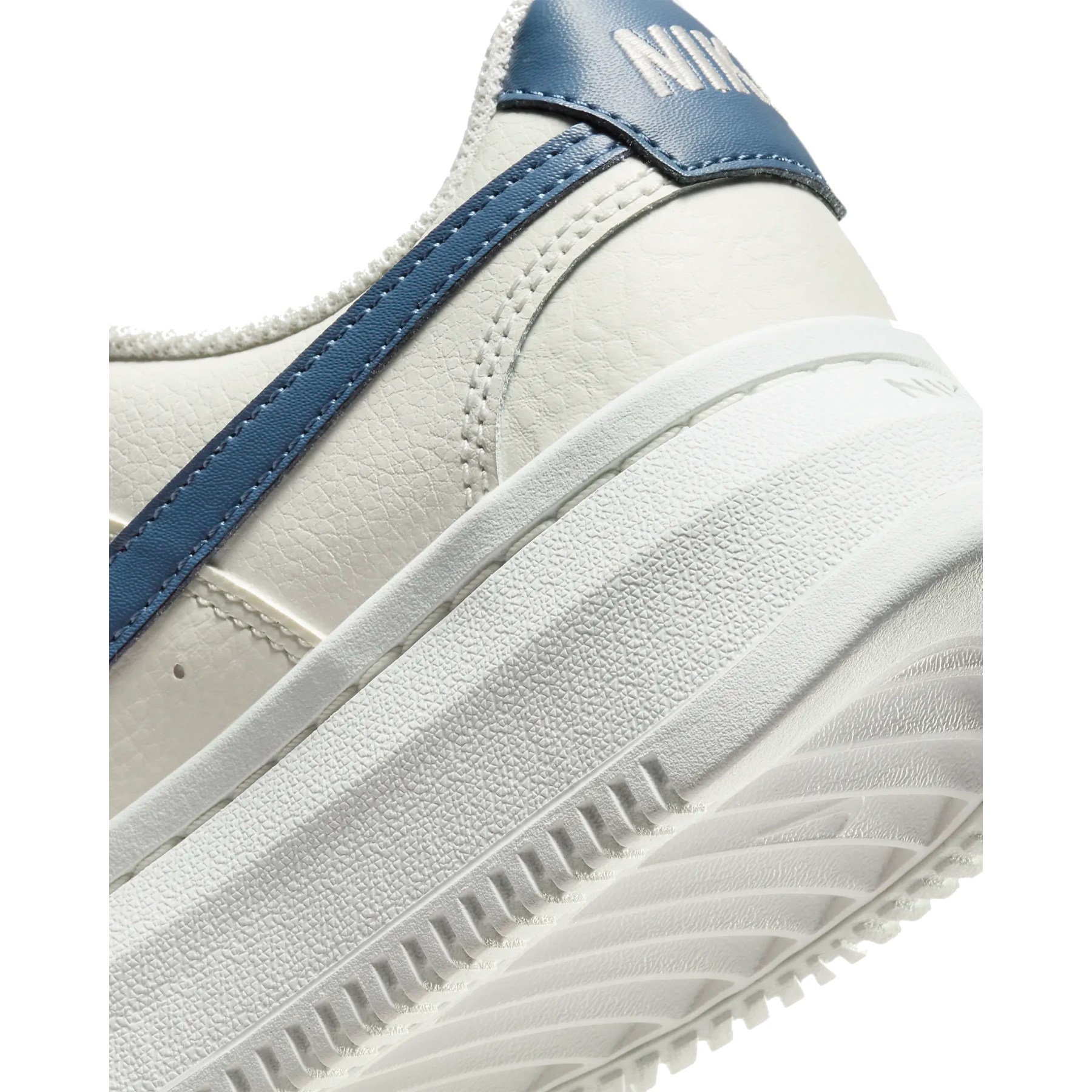 Nike Chaussures Femme Court Vision Alta sail sail diffused blue DM0113 102