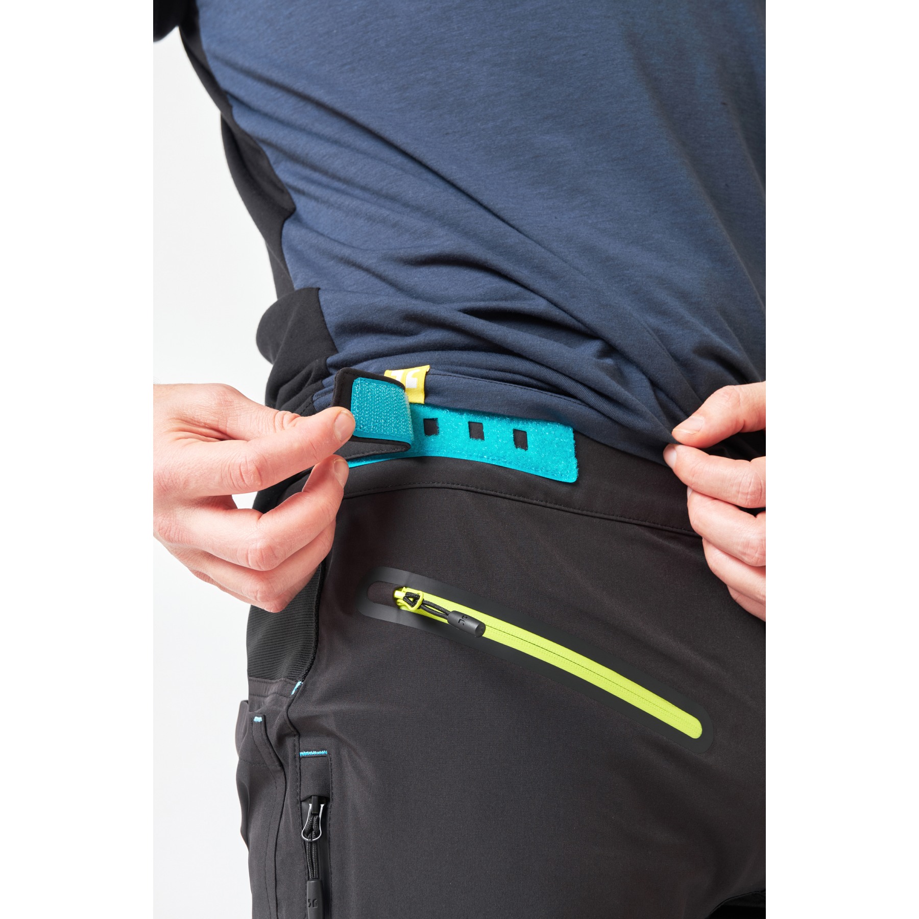 DELIVEROO CYCLING WATERPROOF BOTTOMS, TROUSERS, MOPED, XXL FAST P&P TAKEAWAY