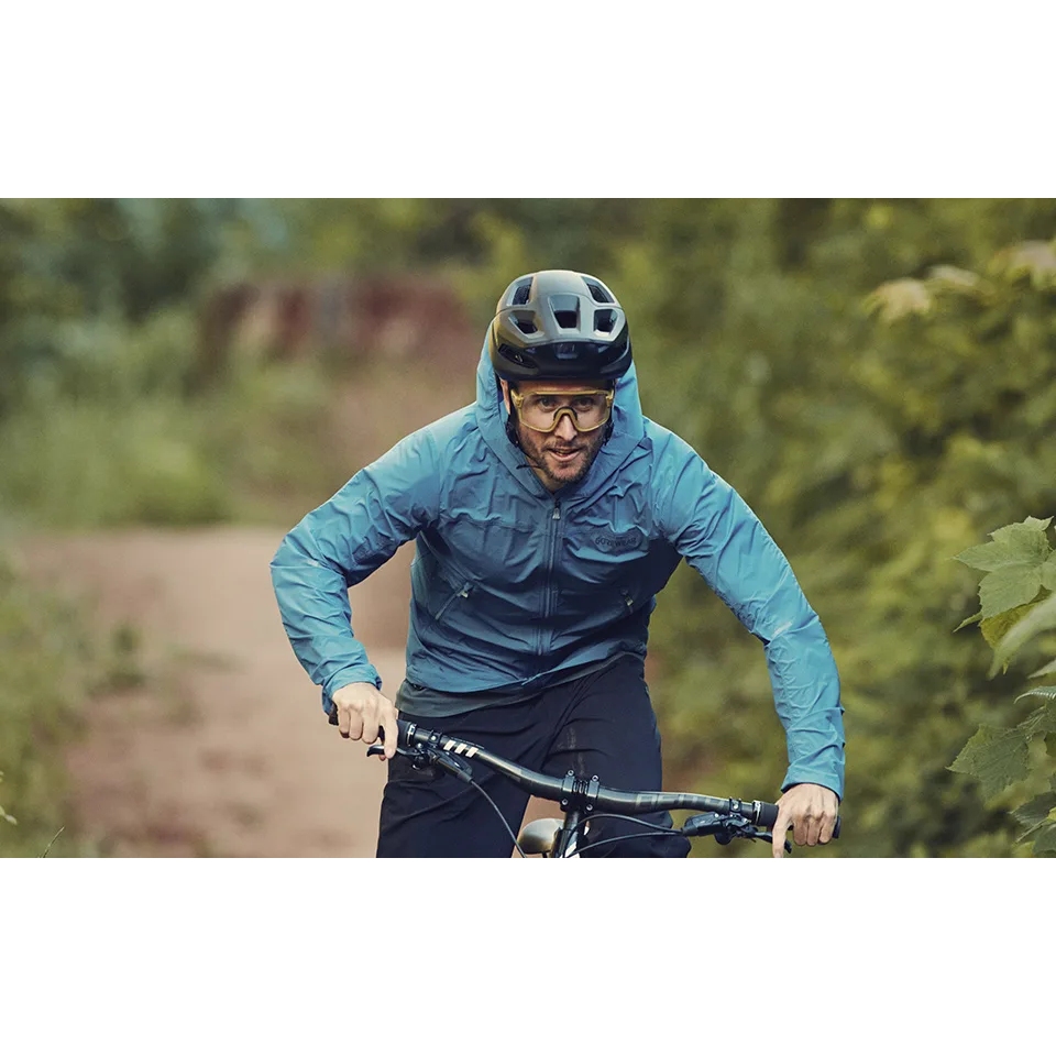 GOREWEAR Chaqueta con Capucha Cortavientos Hombre FERNFLOW negro 9900