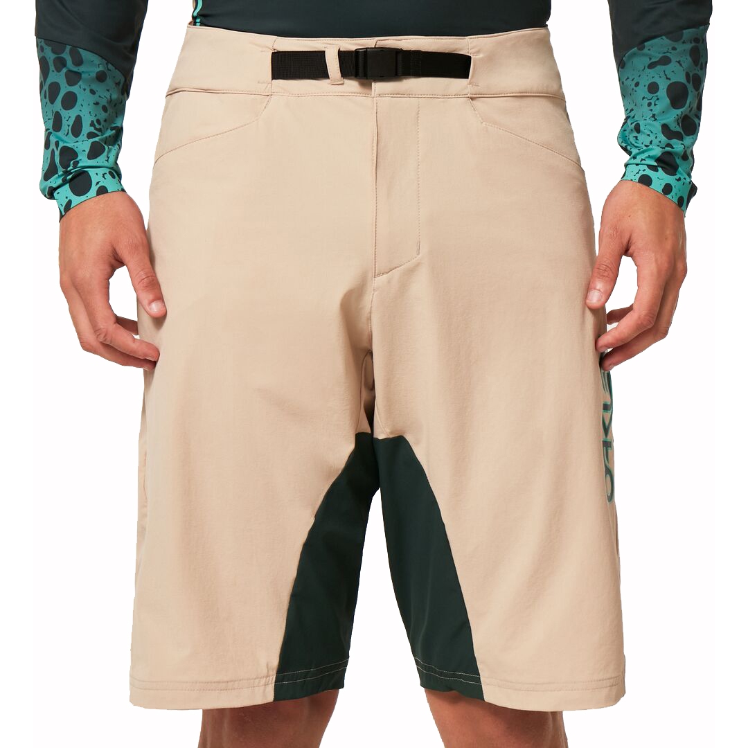 Picture of Oakley Seeker &#039;75  Shorts Men - Humus