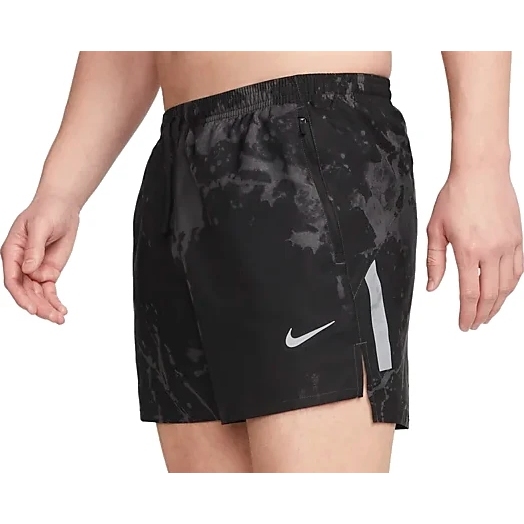 Nike Dri-FIT Run Division Stride Shorts Men black/reflective silver  DV9272-010
