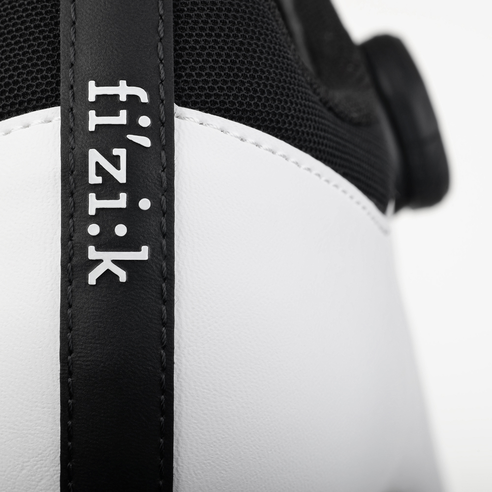 Fizik Vento Omna Road Shoes Unisex - Wide - white/black | BIKE24