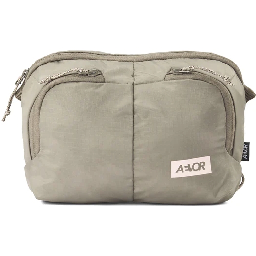 Productfoto van AEVOR Sacoche Bag 4L Schoudertas - Ripstop Oakwood