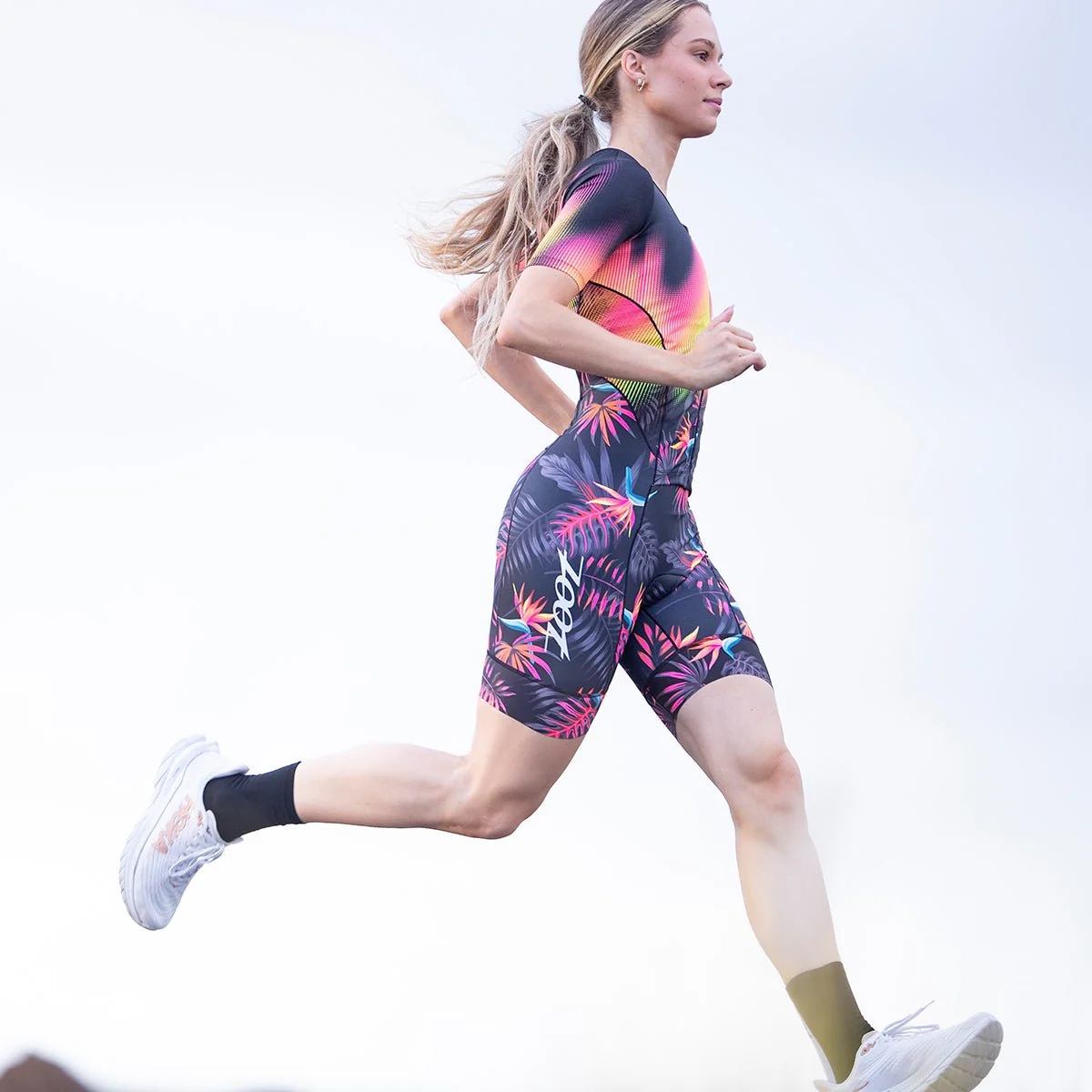 Zoot Tri Aero Full Zip Racesuitキャップ付き！ Men's Ltd Tri Aero Fz Racesuit Space メンズ トライアスロン