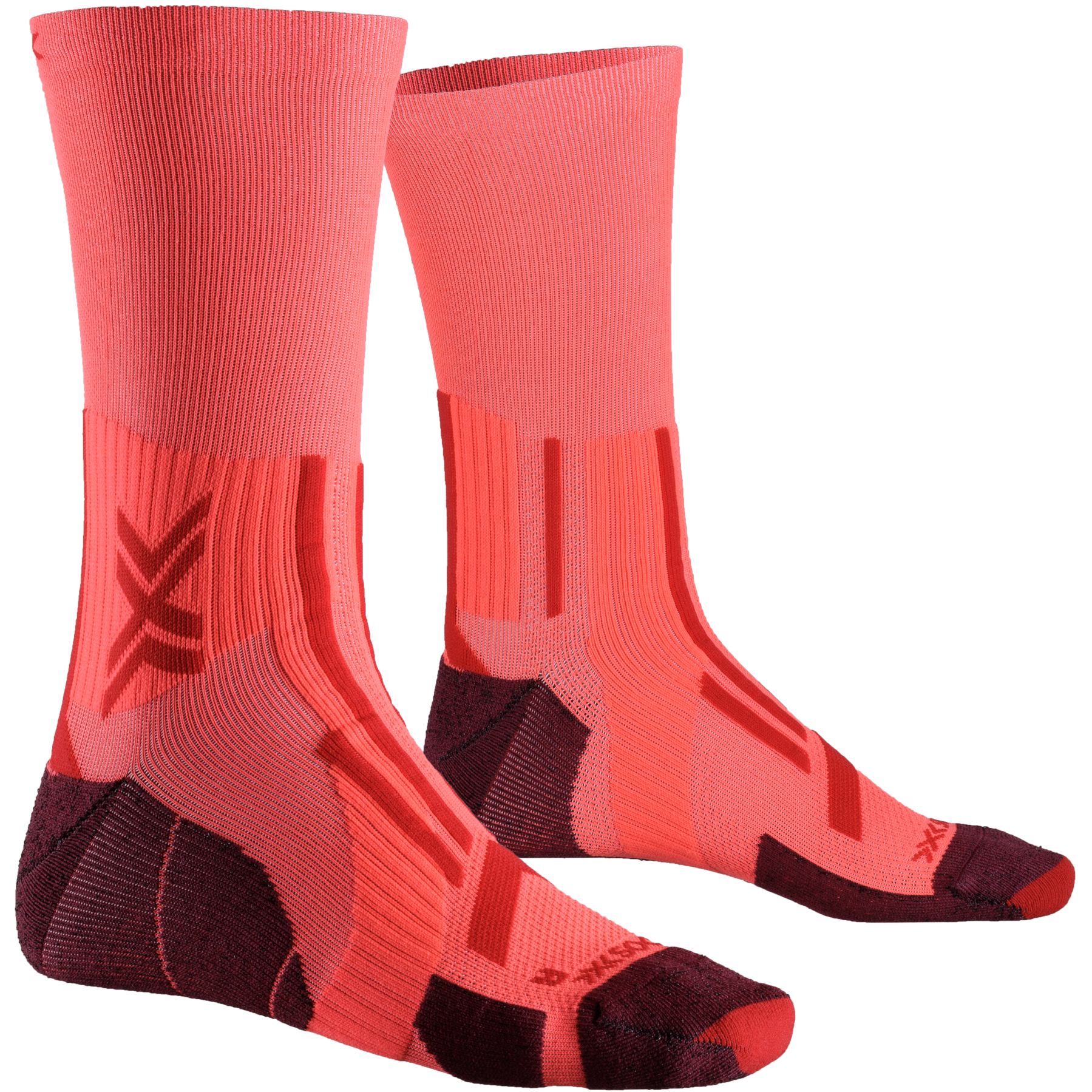 Picture of X-Socks Trailrun Perform Crew Socks - fluo red/namib red
