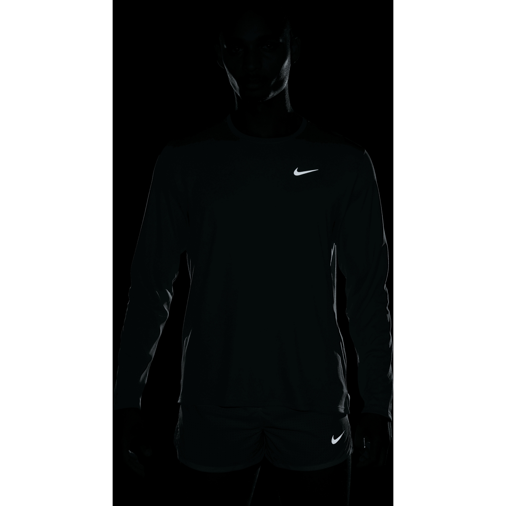 nike dry lightweight reflective