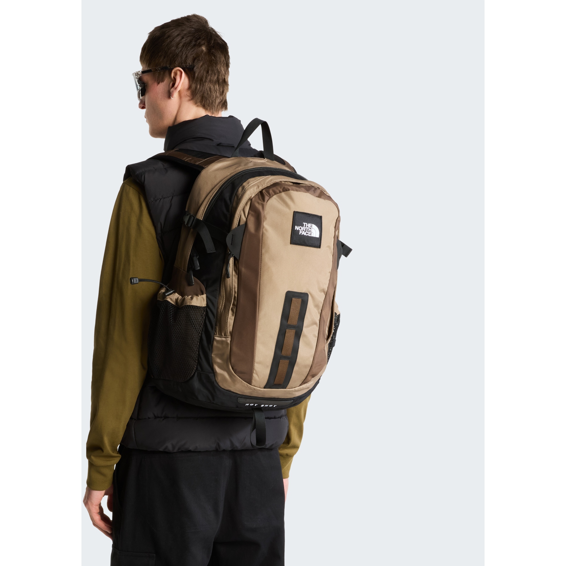 patagonia 70 liter rolling duffel Black Hole Wheeled Pollinator Orange Okuma Celilo Specialty 