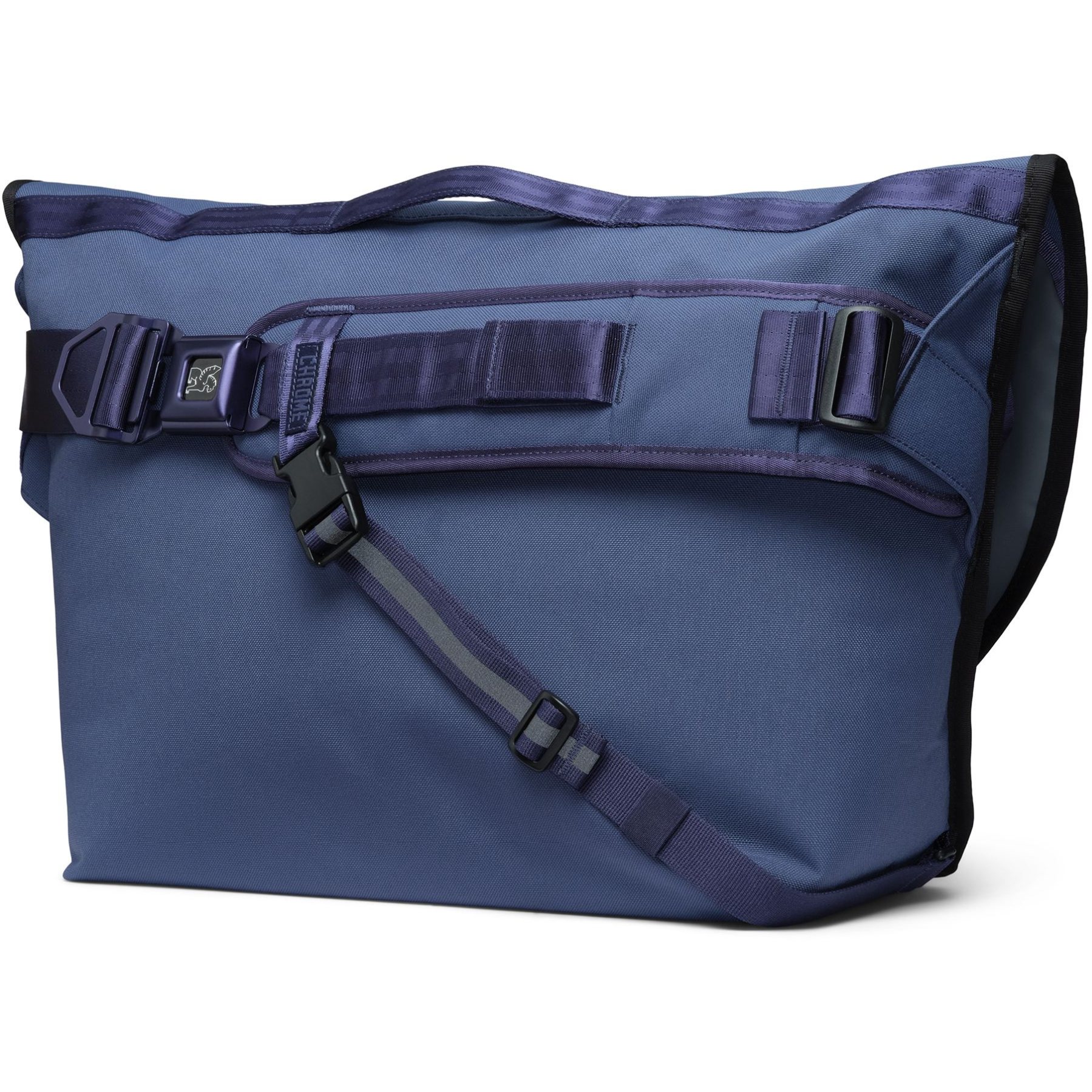 CHROME Citizen Messenger Bag - 24L - Indigo | BIKE24