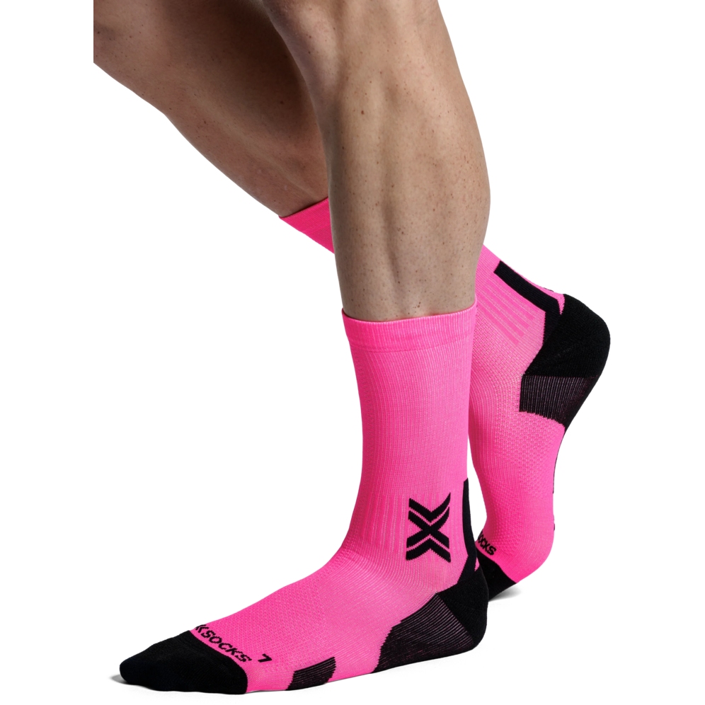 Photo produit de X-Socks Chaussettes de course - Run Discovery Crew - fluo pink/x black