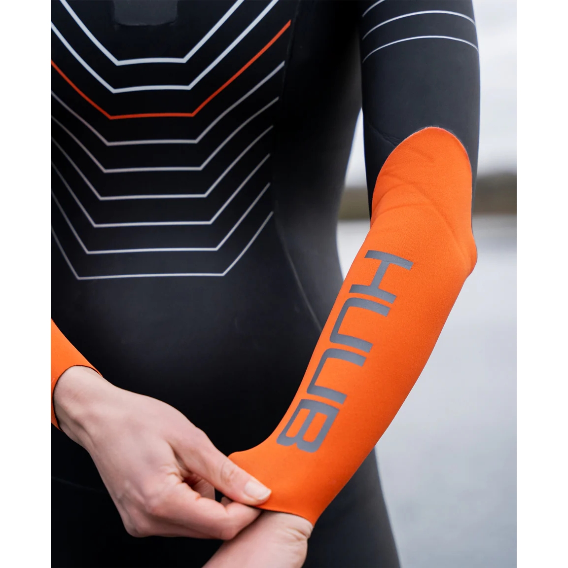 HUUB Design Araya Wetsuit Women - black/orange | BIKE24