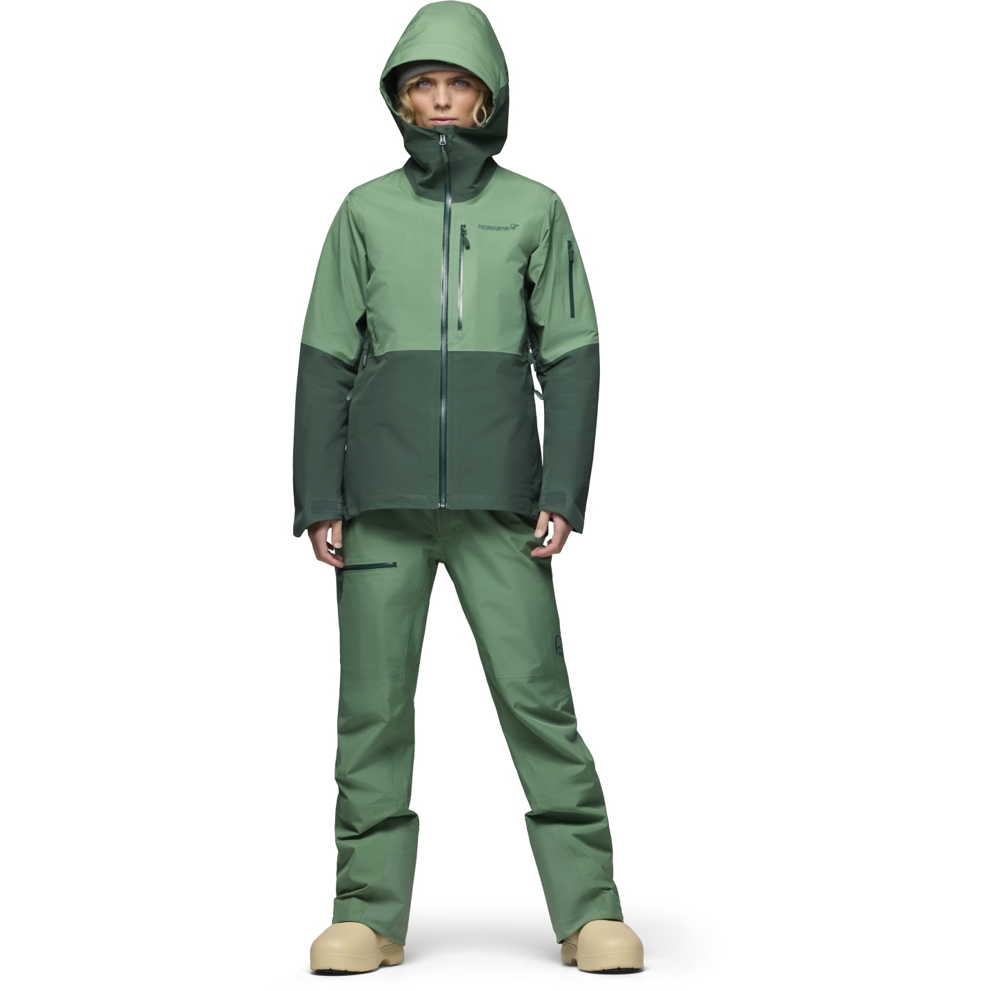 Norrona lofoten Gore-Tex Jacket Women - Dark Ivy | BIKE24