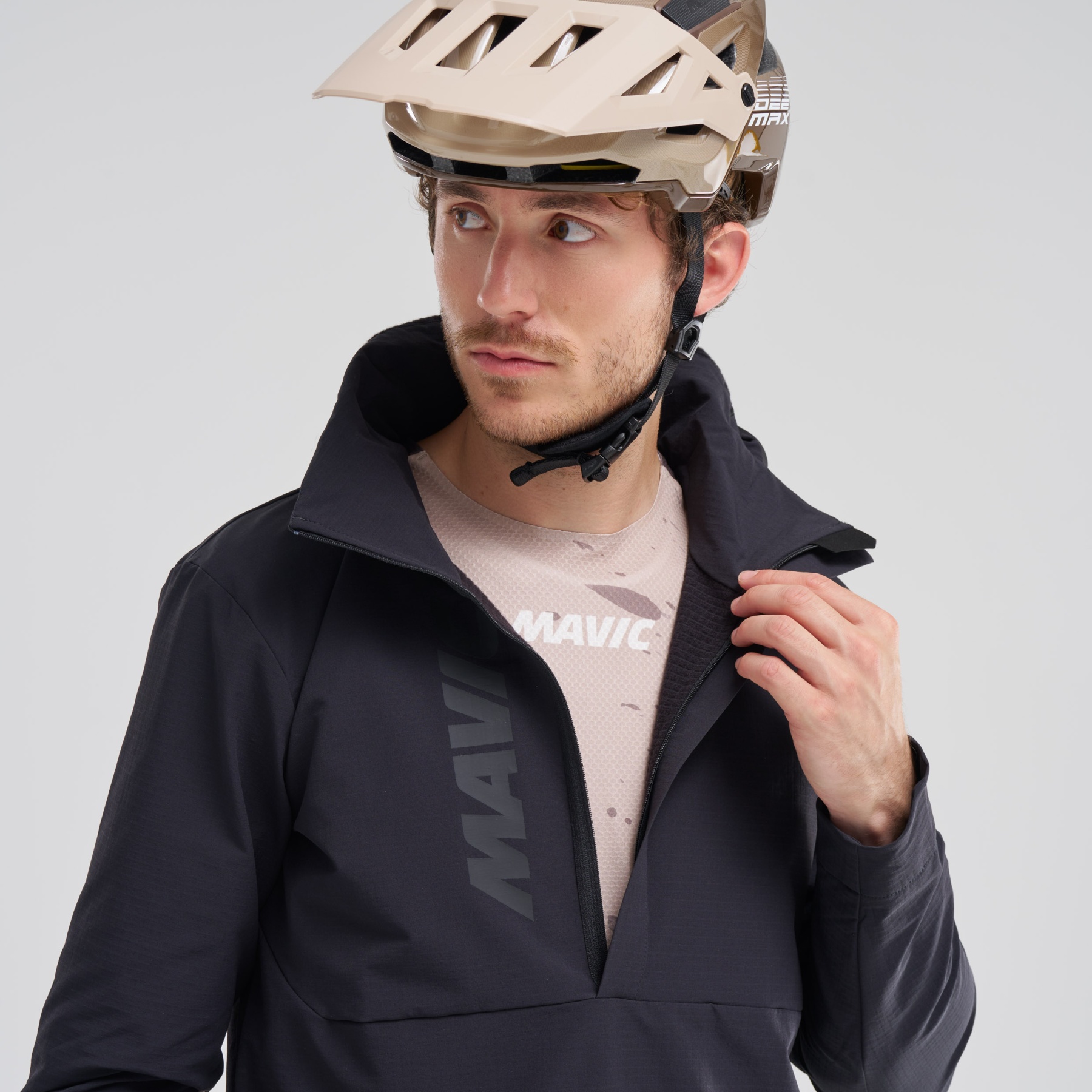 Mavic Deemax Thermo Wind Hoody Anorak Men - black | BIKE24
