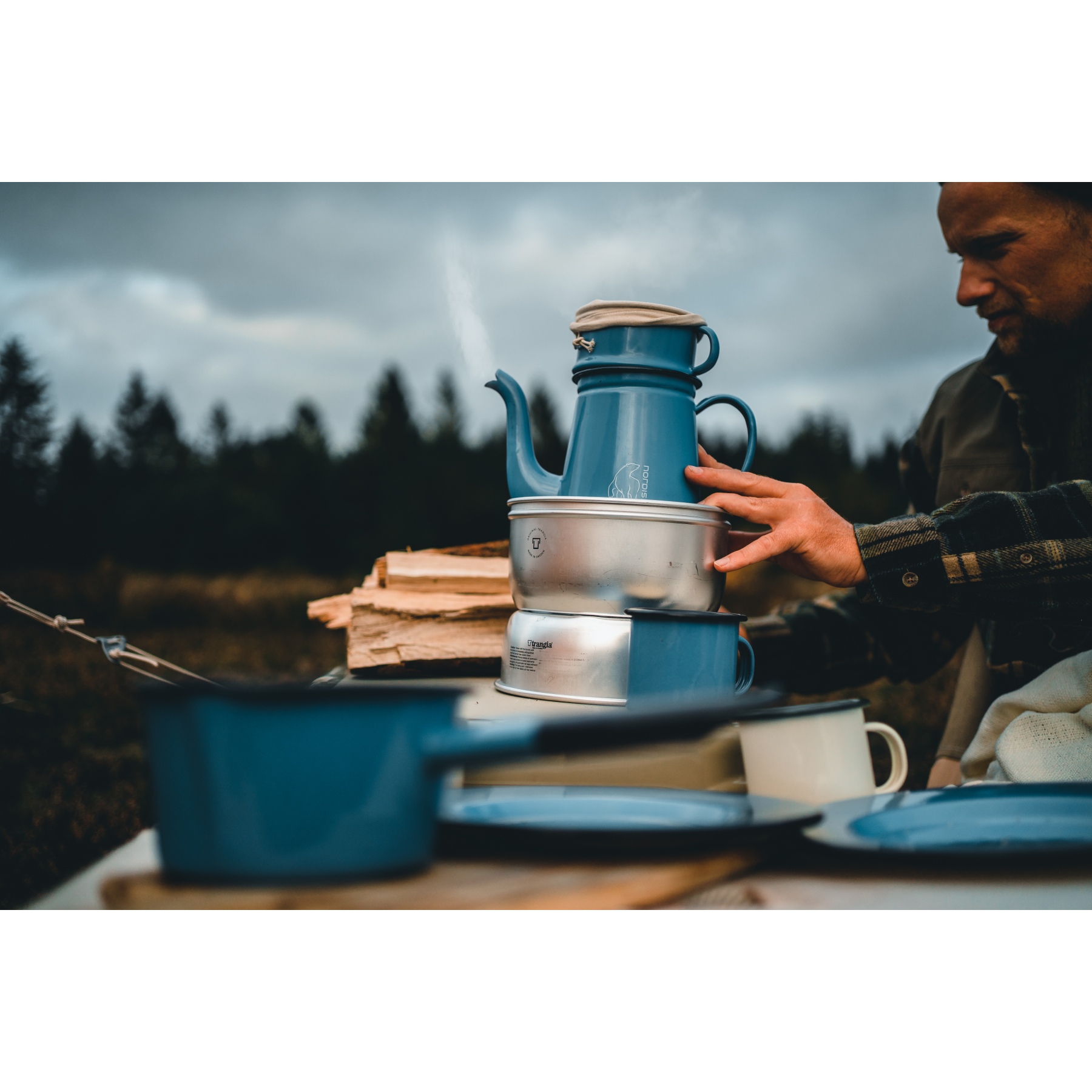 Nordisk Madam Blå Coffee Pot 1.5L - Sky Blue | BIKE24