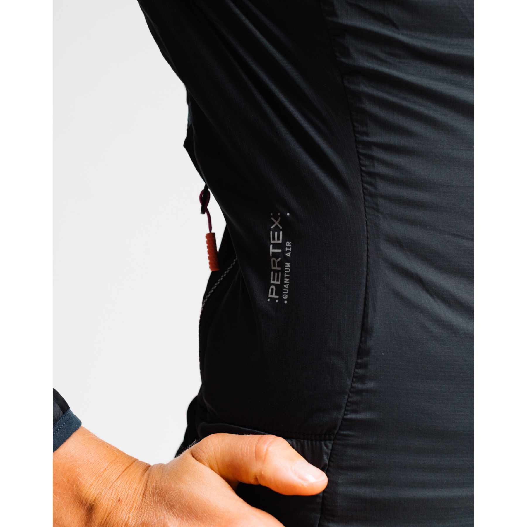 Isadore Alternative Insulated Jacket Women - black sand | BIKE24