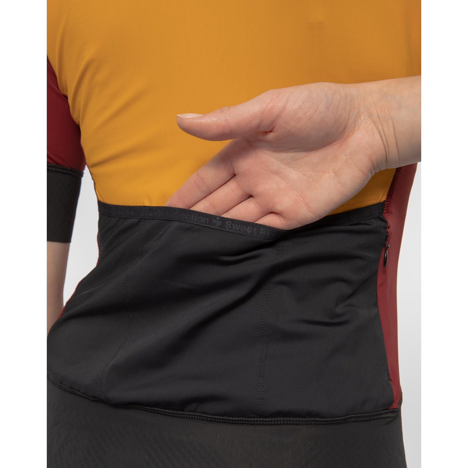 SWEET Protection Crossfire Short Sleeve Jersey Women - Corn | BIKE24