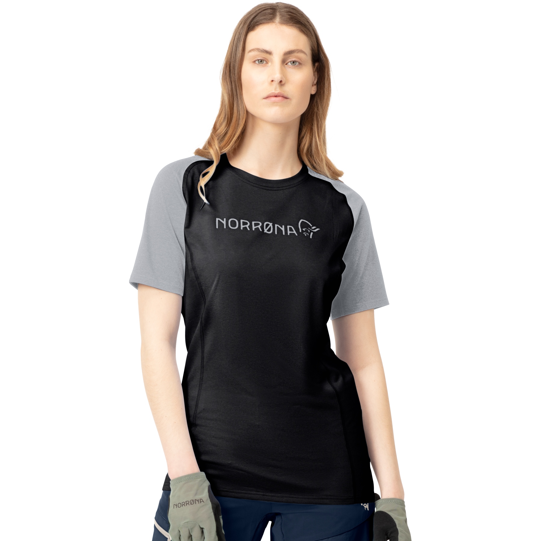 Produktbild von Norrona fjørå equaliser lightweight T-Shirt Damen - Caviar/Light Grey